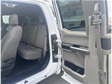 Vehicle Thumb #14