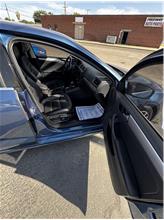 Vehicle Thumb #16