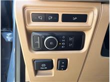 Vehicle Thumb #15
