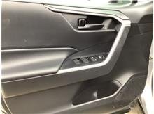 Vehicle Thumb #13