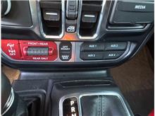 Vehicle Thumb #20
