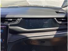 Vehicle Thumb #19