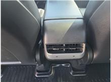 Vehicle Thumb #11