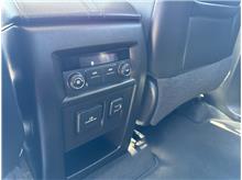 Vehicle Thumb #9