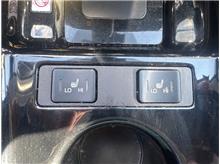 Vehicle Thumb #19
