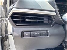 Vehicle Thumb #19