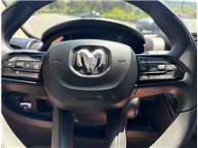 Vehicle Thumb #12