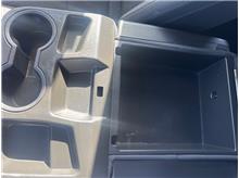 Vehicle Thumb #23