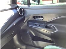 Vehicle Thumb #14
