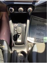 Vehicle Thumb #17