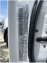 Vehicle Thumb #18