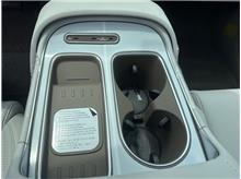 Vehicle Thumb #17