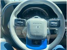 Vehicle Thumb #18