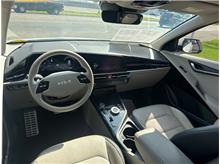 Vehicle Thumb #11