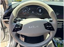 Vehicle Thumb #18