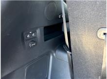 Vehicle Thumb #19