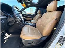 Vehicle Thumb #25