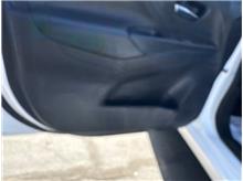 Vehicle Thumb #18