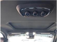 Vehicle Thumb #12