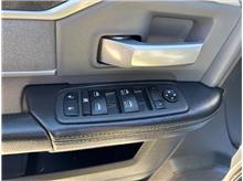Vehicle Thumb #21