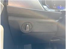 Vehicle Thumb #19