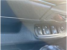Vehicle Thumb #23