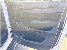 Vehicle Thumb #16