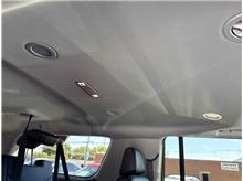 Vehicle Thumb #19