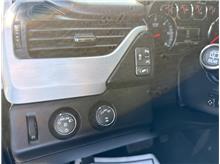 Vehicle Thumb #28