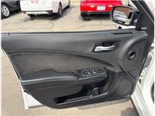 Vehicle Thumb #15