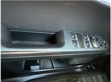 Vehicle Thumb #24
