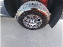 Vehicle Thumb #9