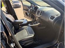 Vehicle Thumb #22