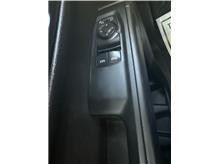 Vehicle Thumb #23