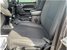 Vehicle Thumb #18