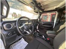 Vehicle Thumb #16