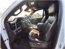 Vehicle Thumb #9