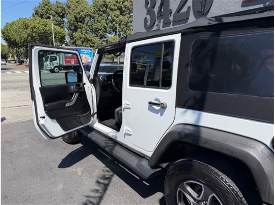 2016 Jeep Wrangler Unlimited Sport S - Photo 11