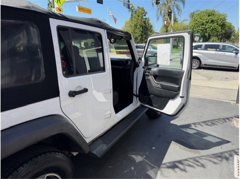 2016 Jeep Wrangler Unlimited Sport S - Photo 12