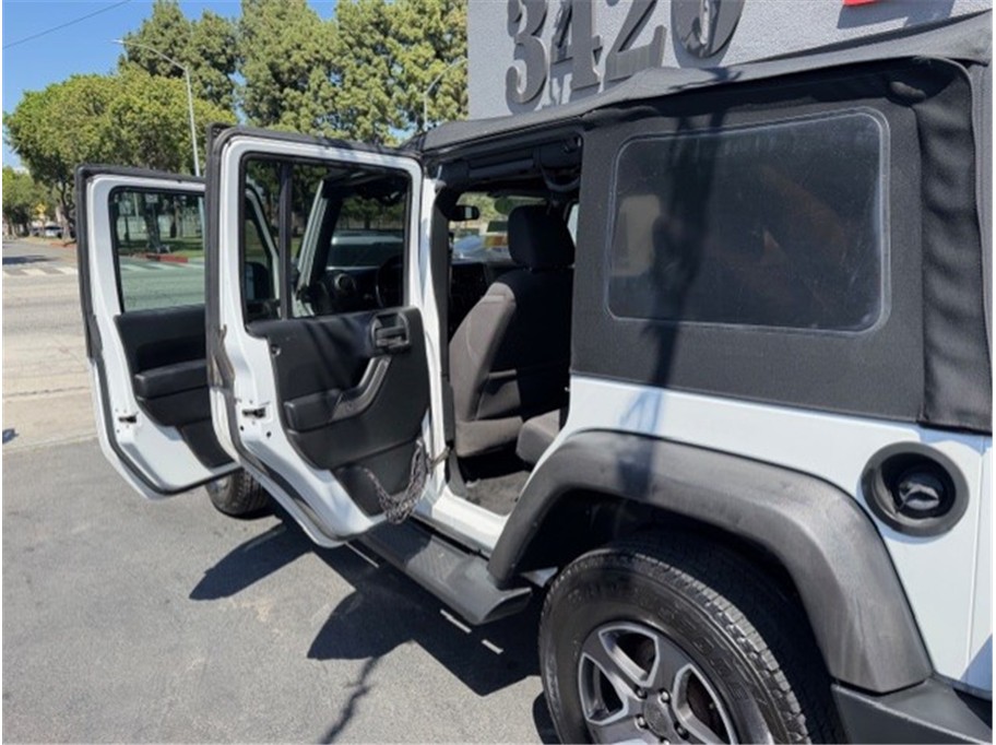 2016 Jeep Wrangler Unlimited Sport S - Photo 13