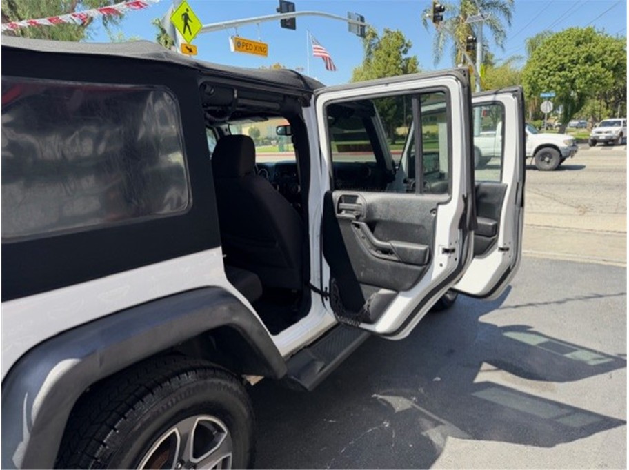 2016 Jeep Wrangler Unlimited Sport S - Photo 14