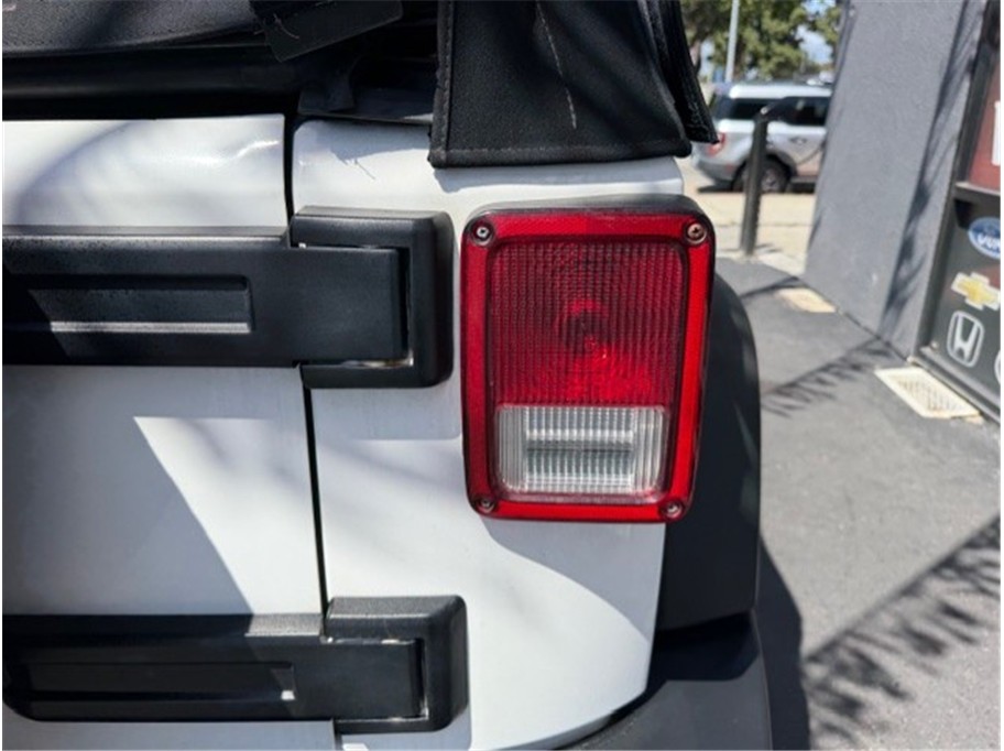 2016 Jeep Wrangler Unlimited Sport S - Photo 9