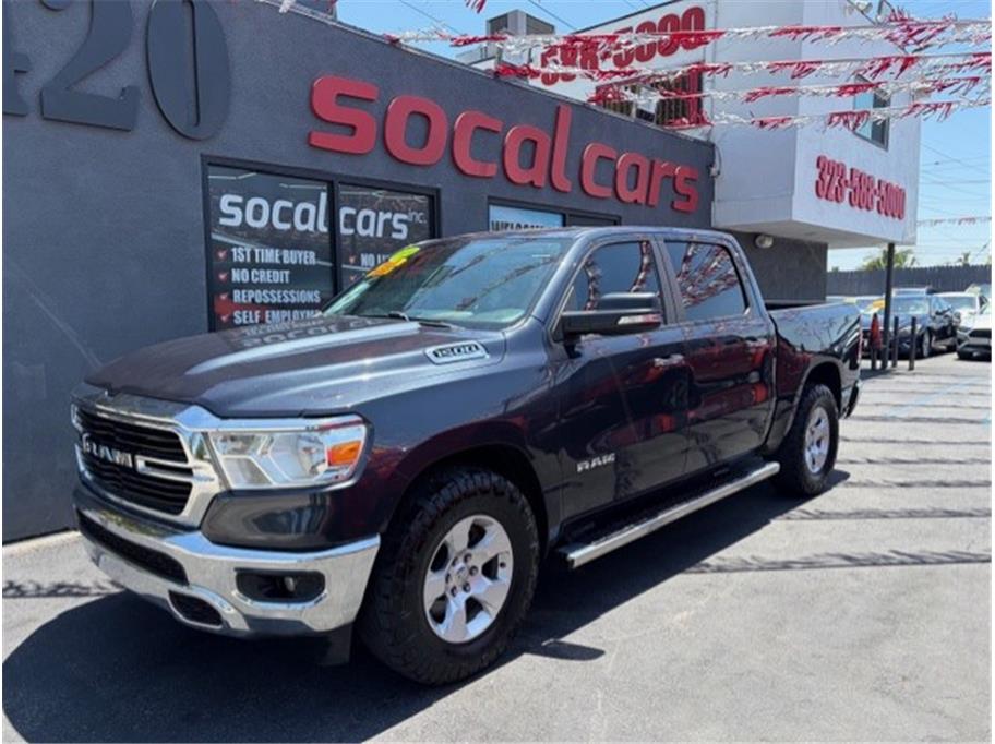 2019 RAM 1500 Big Horn/Lone Star 4x4 Crew Cab 5'7's photo