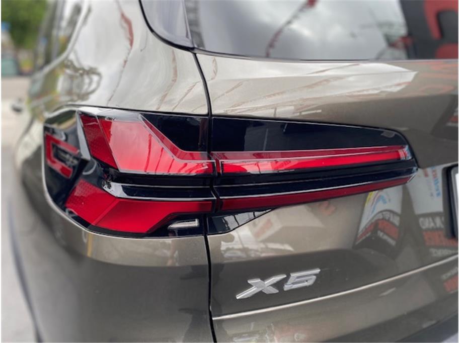 2024 BMW X5 50e - Photo 10