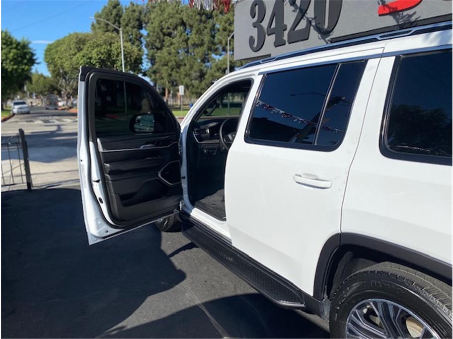 2022 Jeep Wagoneer Series III - Photo 16