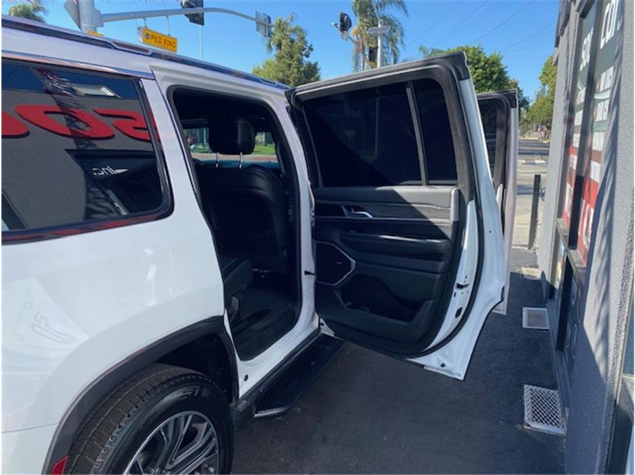 2022 Jeep Wagoneer Series III - Photo 18