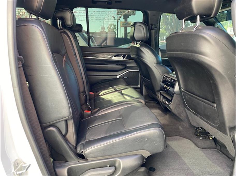 2022 Jeep Wagoneer Series III - Photo 22