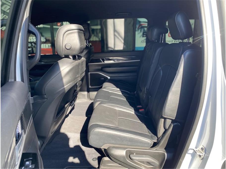 2022 Jeep Wagoneer Series III - Photo 23