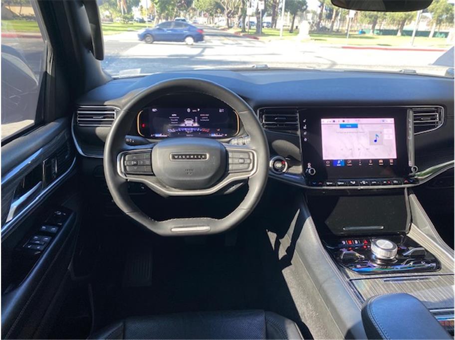 2022 Jeep Wagoneer Series III - Photo 28