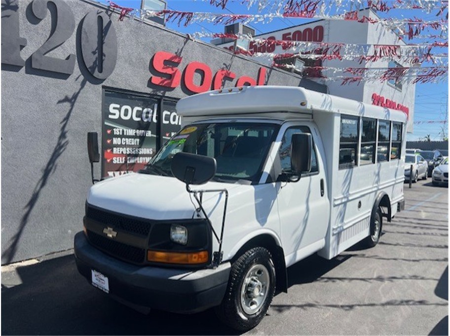 2012 Chevrolet Express's photo